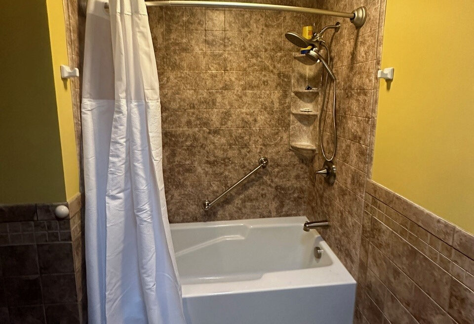 Bathtub Replacement In Cedarburg, WI